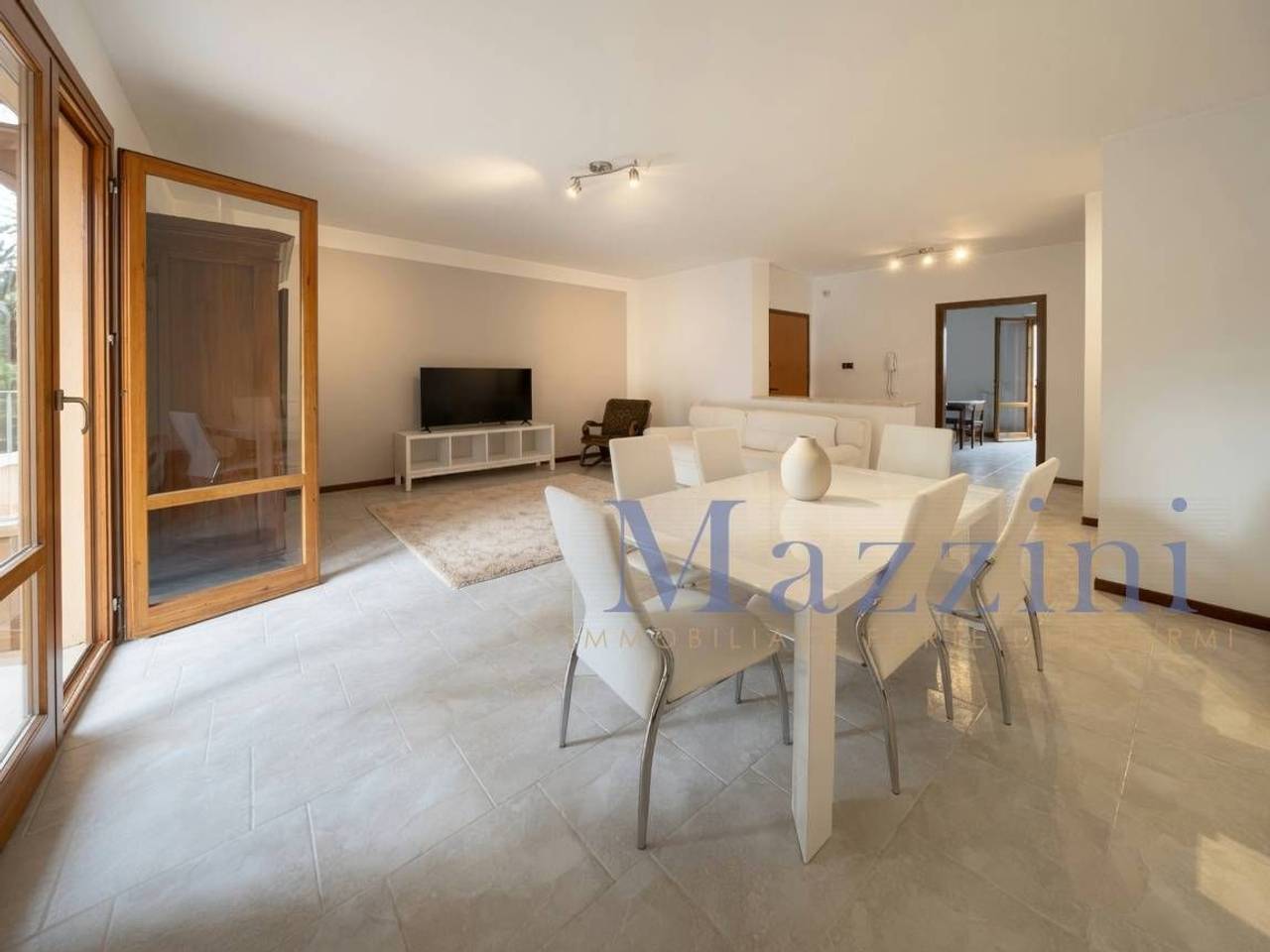 appartamento in vendita a Forte dei Marmi in zona Vittoria Apuana