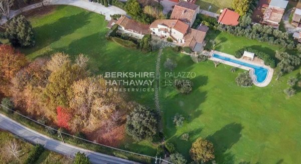 casa indipendente in vendita a Forte dei Marmi