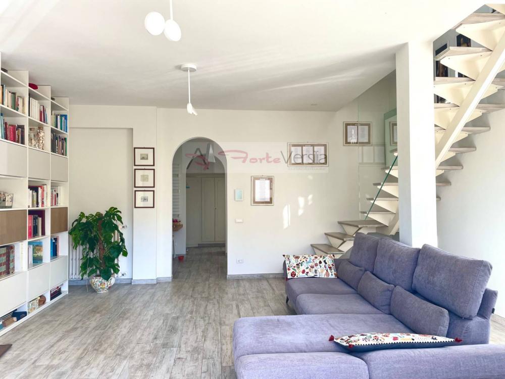 casa indipendente in vendita a Forte dei Marmi