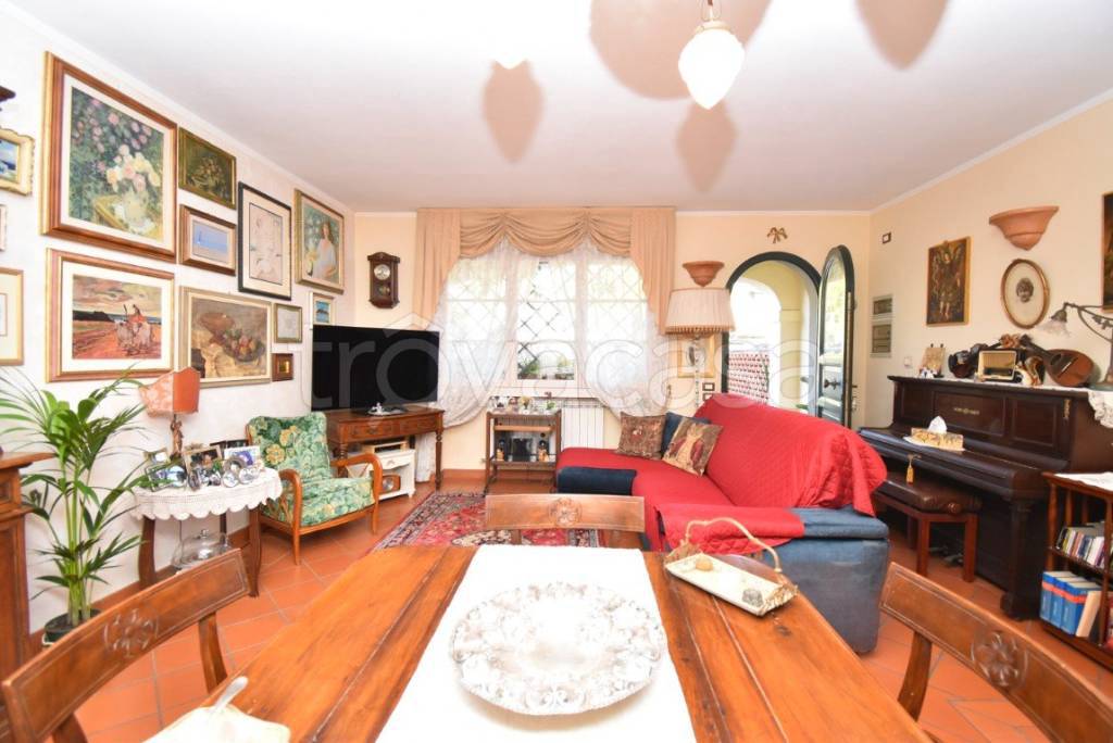 casa indipendente in vendita a Forte dei Marmi