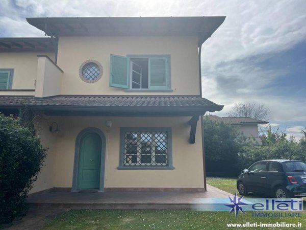casa indipendente in vendita a Forte dei Marmi