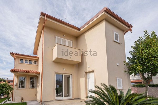 casa indipendente in vendita a Forte dei Marmi