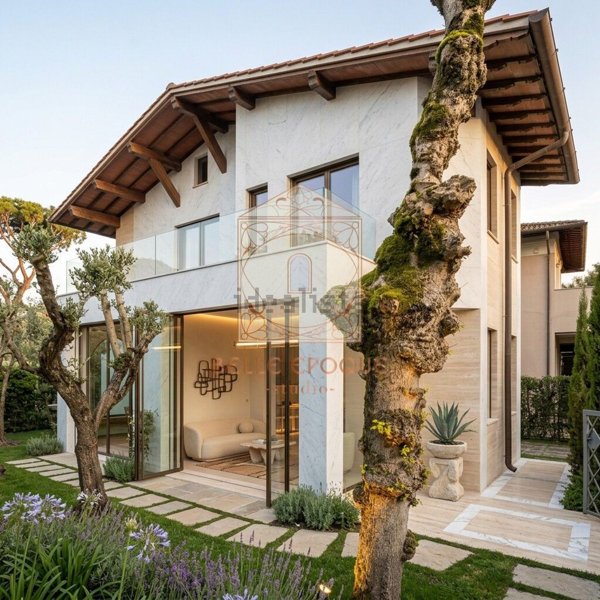 casa indipendente in vendita a Forte dei Marmi in zona Roma Imperiale