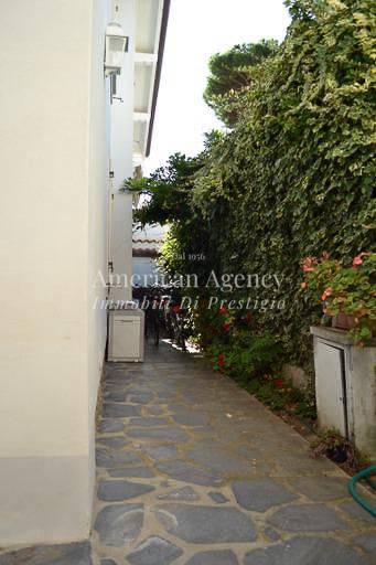 casa indipendente in vendita a Forte dei Marmi