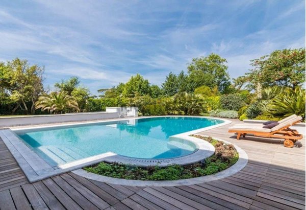 casa indipendente in vendita a Forte dei Marmi in zona Vittoria Apuana