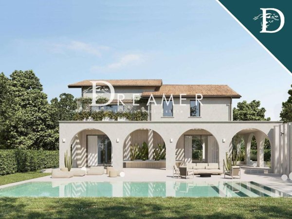 casa indipendente in vendita a Forte dei Marmi in zona Vittoria Apuana