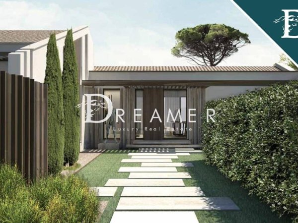 casa indipendente in vendita a Forte dei Marmi in zona Vittoria Apuana