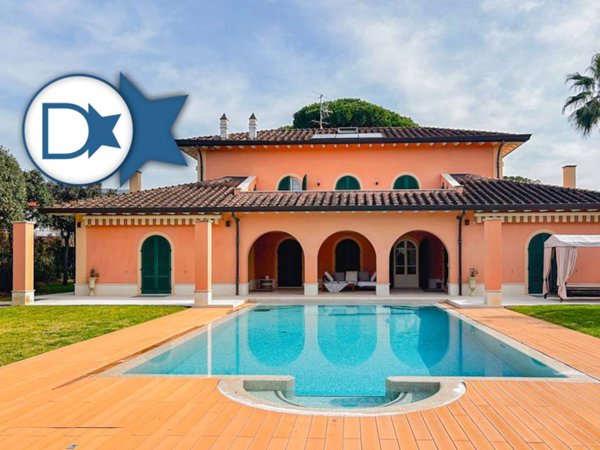 casa indipendente in vendita a Forte dei Marmi in zona Vittoria Apuana