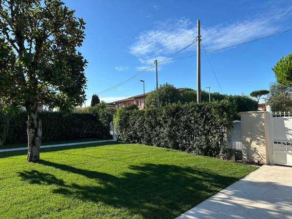 appartamento in vendita a Forte dei Marmi