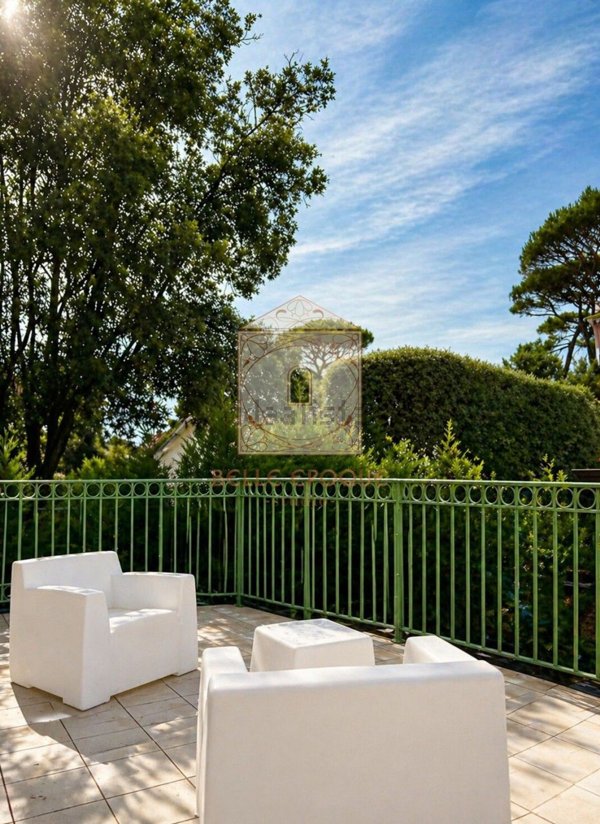 casa indipendente in vendita a Forte dei Marmi in zona Vittoria Apuana