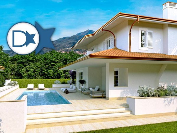 casa indipendente in vendita a Forte dei Marmi