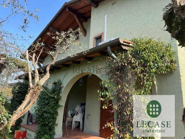 casa indipendente in vendita a Forte dei Marmi