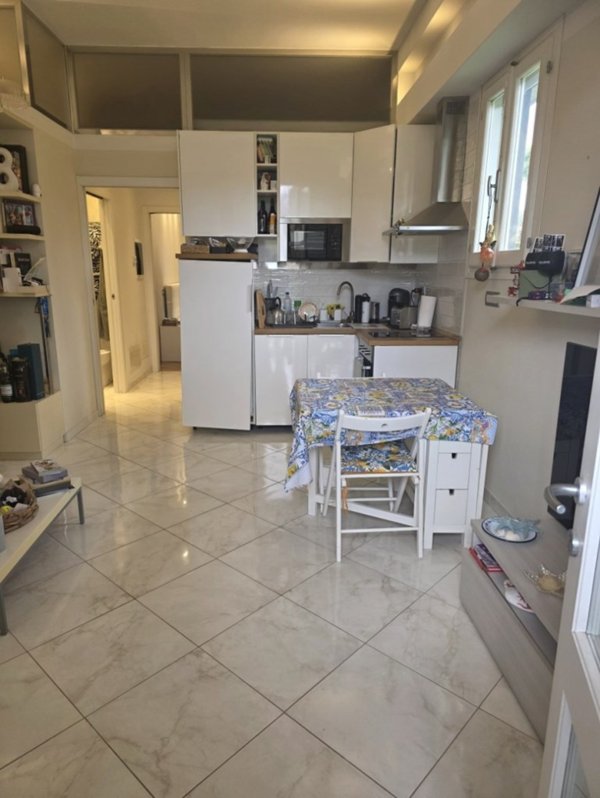 appartamento in vendita a Forte dei Marmi in zona Vittoria Apuana
