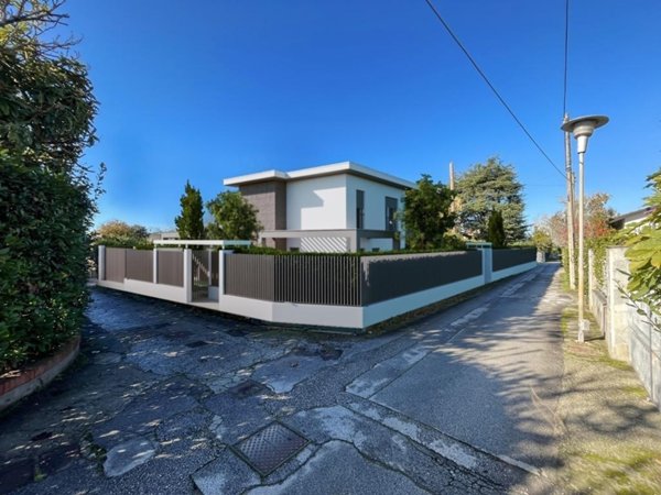 casa indipendente in vendita a Forte dei Marmi