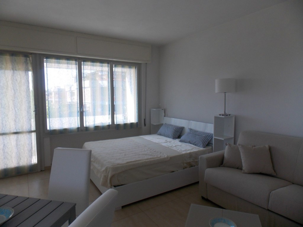 appartamento in vendita a Forte dei Marmi in zona Vittoria Apuana