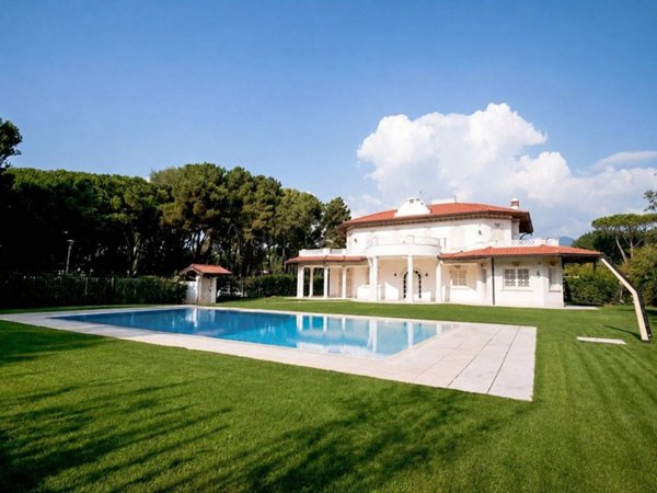 casa indipendente in vendita a Forte dei Marmi