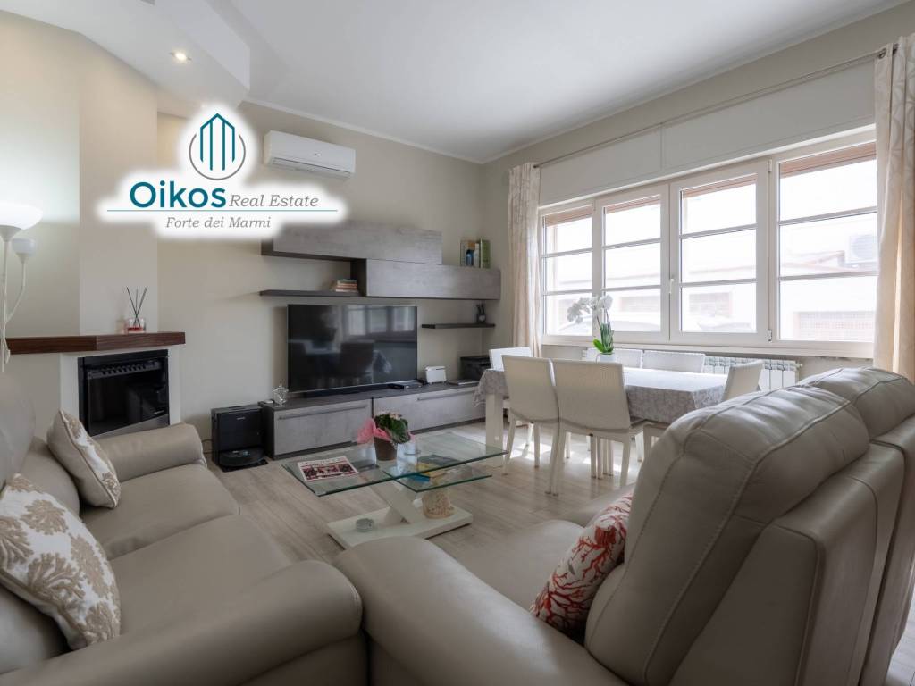 casa indipendente in vendita a Forte dei Marmi
