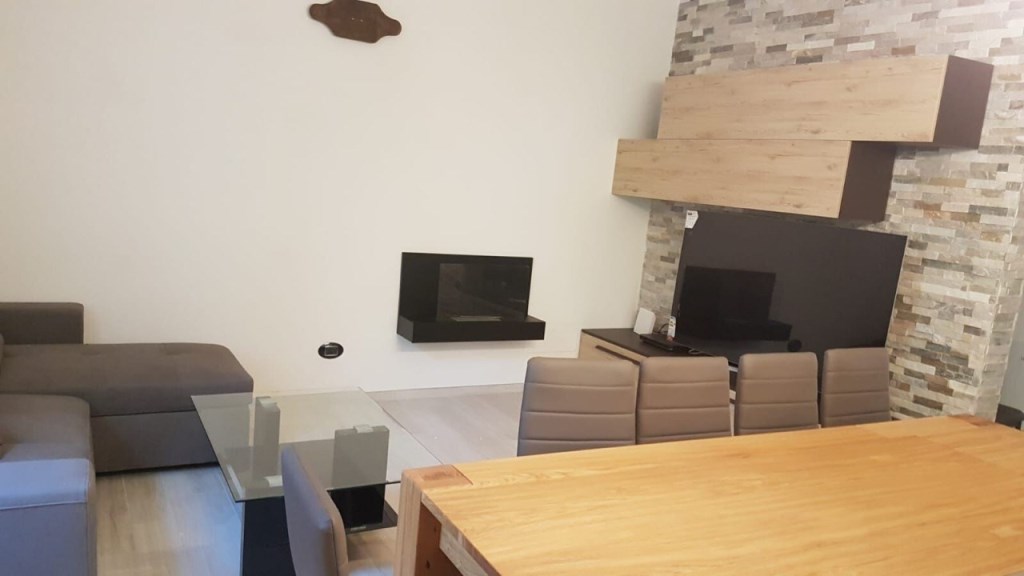 casa indipendente in vendita a Forte dei Marmi in zona Vittoria Apuana