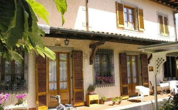 casa indipendente in vendita a Forte dei Marmi