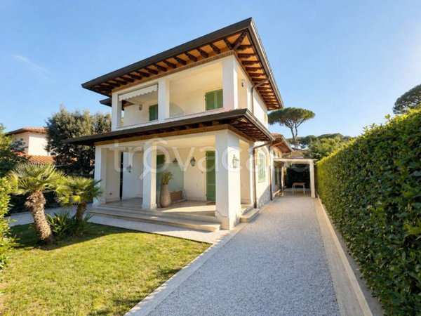 casa indipendente in vendita a Forte dei Marmi in zona Vittoria Apuana