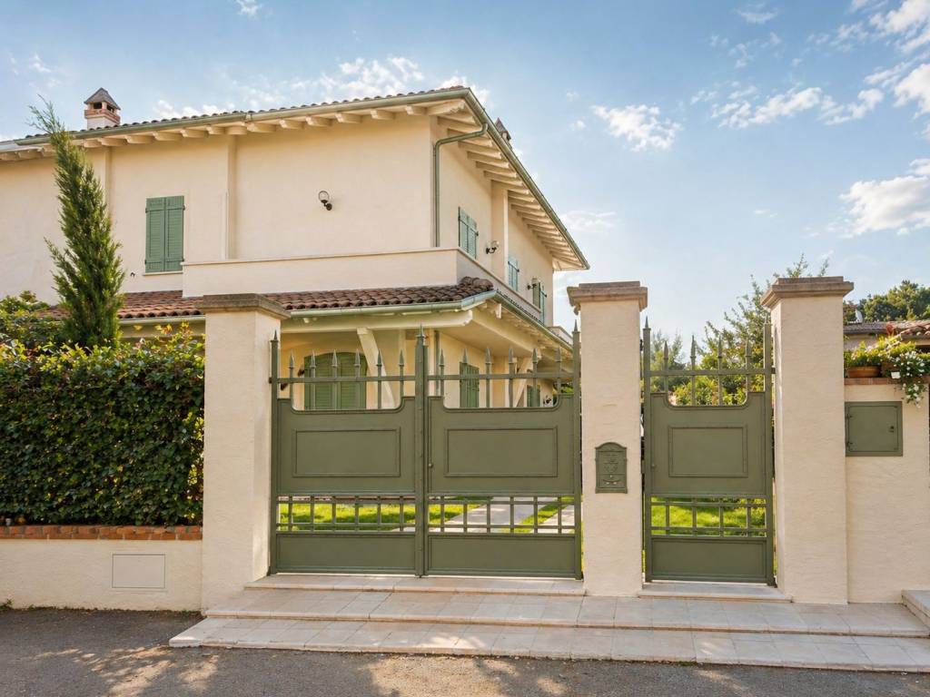 casa indipendente in vendita a Forte dei Marmi