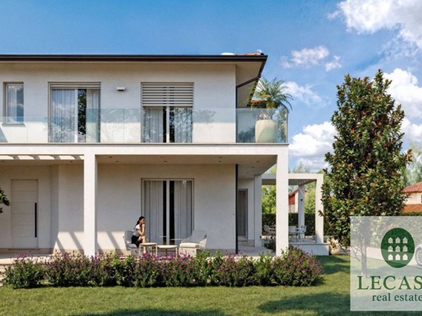 casa indipendente in vendita a Forte dei Marmi