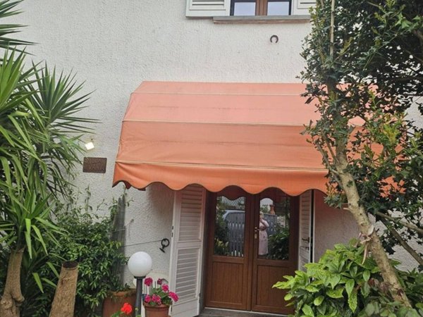 casa indipendente in vendita a Forte dei Marmi