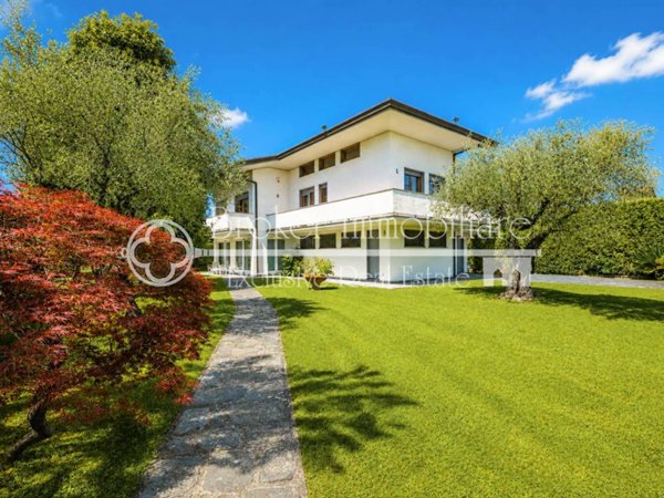 casa indipendente in vendita a Forte dei Marmi