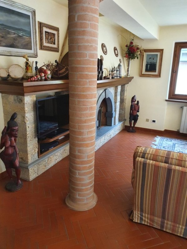 casa indipendente in vendita a Forte dei Marmi in zona Vittoria Apuana
