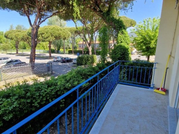 appartamento in vendita a Forte dei Marmi in zona Vittoria Apuana