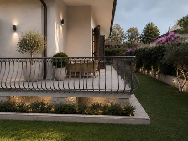 casa indipendente in vendita a Forte dei Marmi in zona Vittoria Apuana