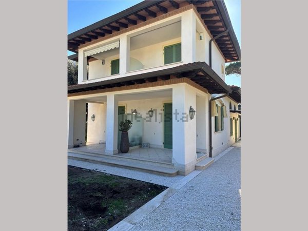 casa indipendente in vendita a Forte dei Marmi