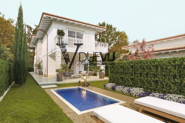 casa indipendente in vendita a Forte dei Marmi