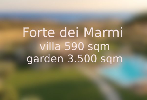 casa indipendente in vendita a Forte dei Marmi in zona Roma Imperiale