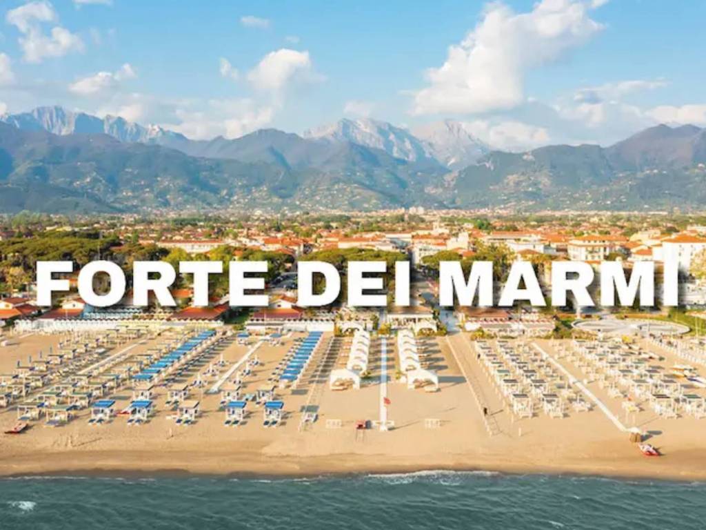 casa indipendente in vendita a Forte dei Marmi