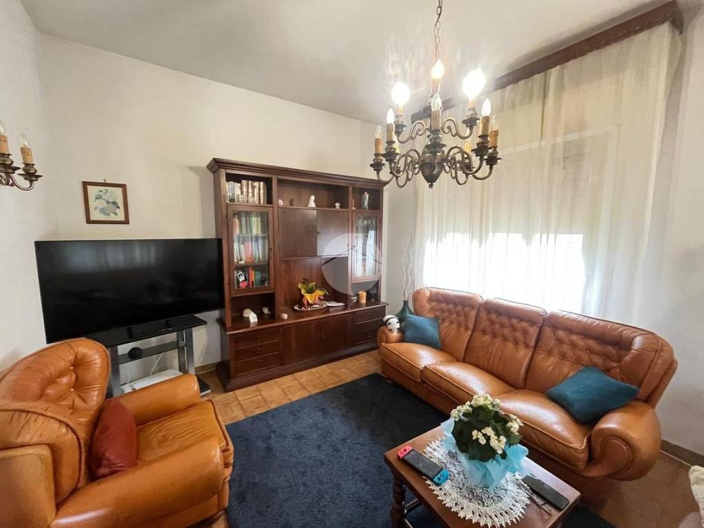 casa indipendente in vendita a Forte dei Marmi in zona Vaiana