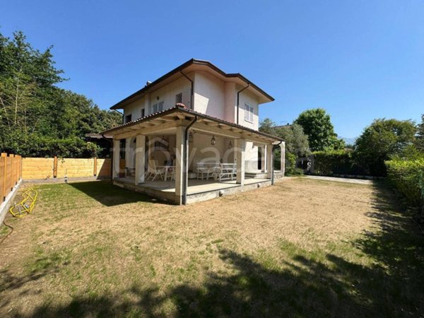 casa indipendente in vendita a Forte dei Marmi