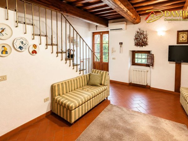 casa indipendente in vendita a Forte dei Marmi