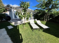 casa indipendente in vendita a Forte dei Marmi in zona Vittoria Apuana