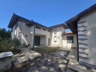 casa indipendente in vendita a Forte dei Marmi in zona Vittoria Apuana