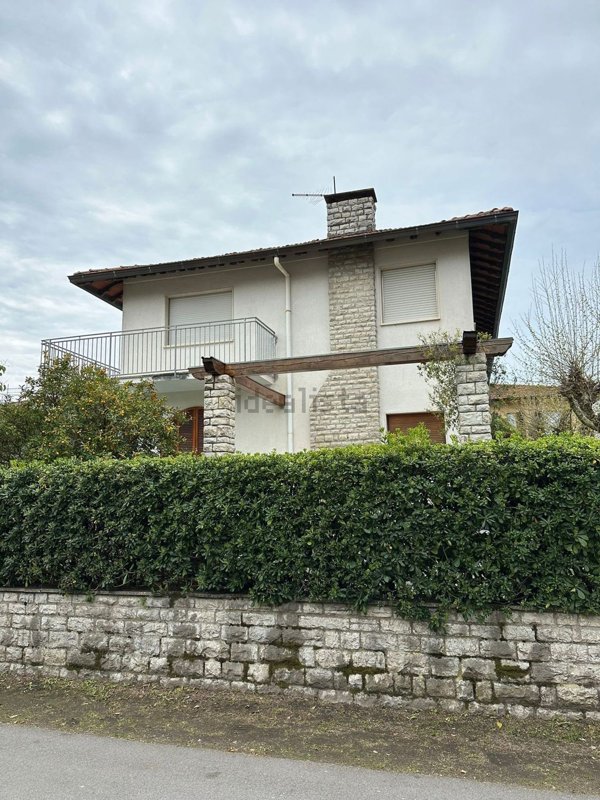casa indipendente in vendita a Forte dei Marmi