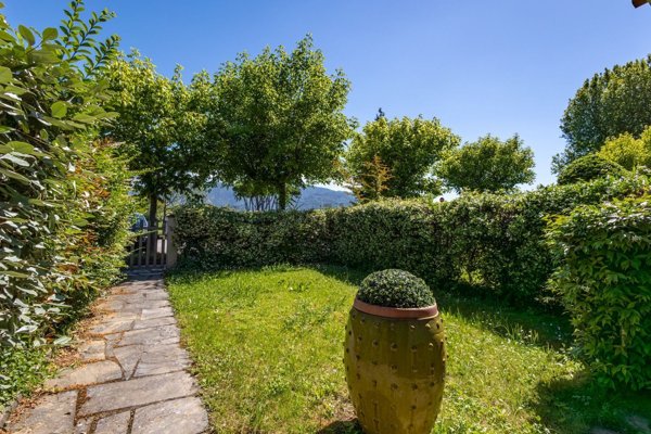 casa indipendente in vendita a Forte dei Marmi