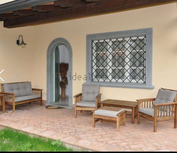 casa indipendente in vendita a Forte dei Marmi in zona Vaiana