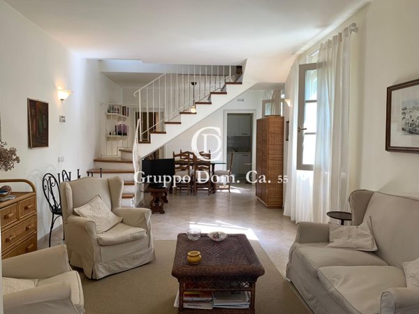 casa indipendente in vendita a Forte dei Marmi in zona Roma Imperiale