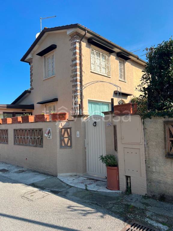 casa indipendente in vendita a Forte dei Marmi