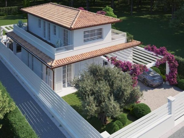 casa indipendente in vendita a Forte dei Marmi in zona Vittoria Apuana