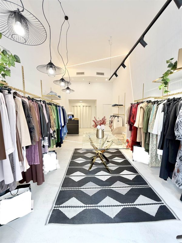 negozio in vendita a Forte dei Marmi in zona Roma Imperiale