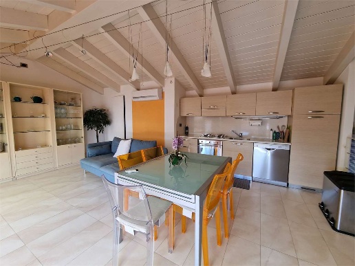 appartamento in vendita a Forte dei Marmi in zona Vittoria Apuana