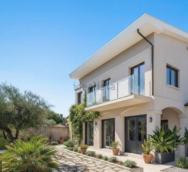 appartamento in vendita a Forte dei Marmi in zona Vittoria Apuana