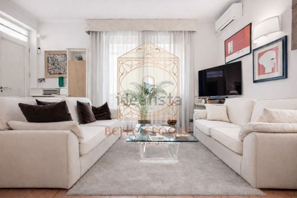 appartamento in vendita a Forte dei Marmi in zona Vittoria Apuana
